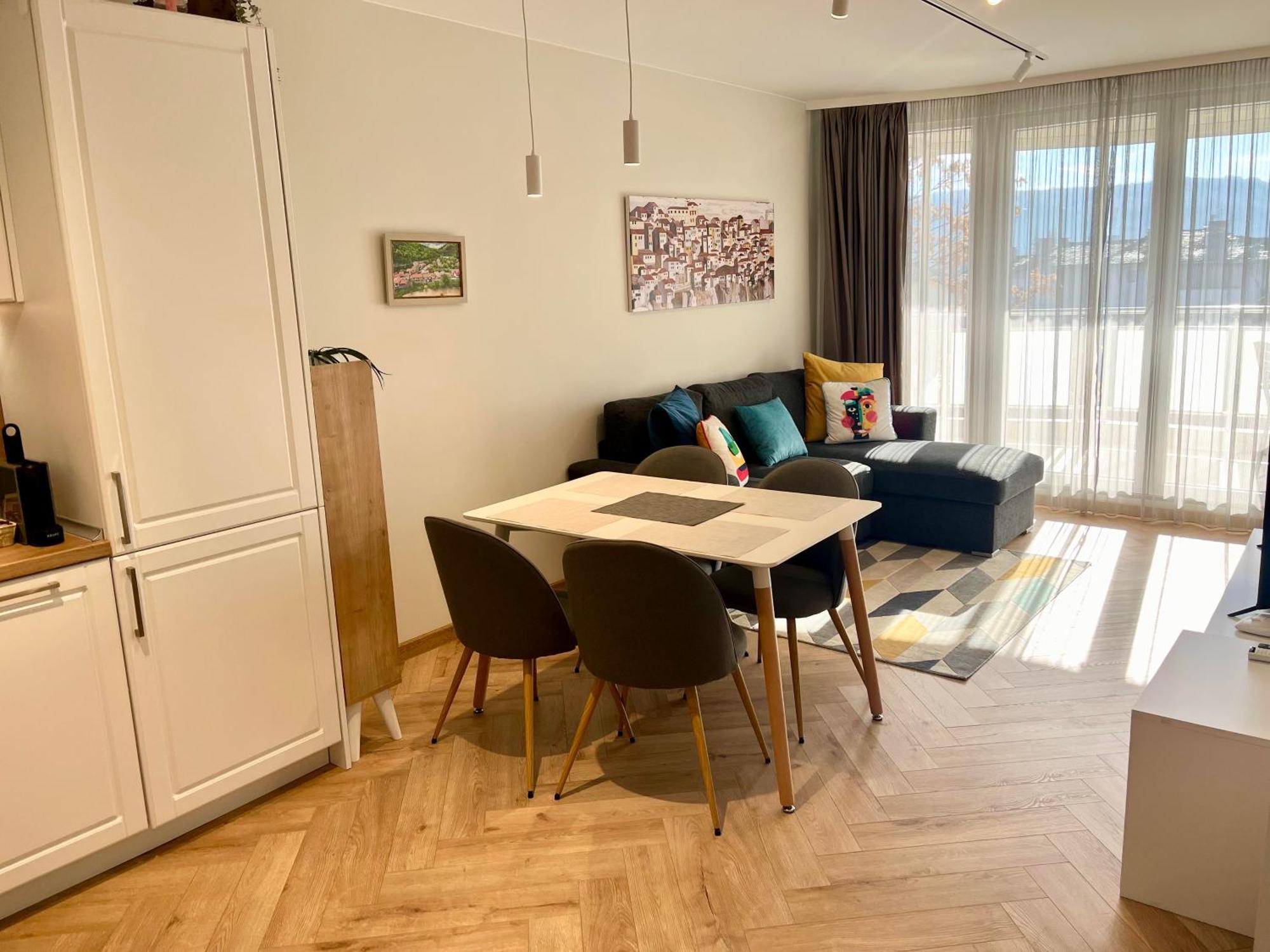 Parkcentral Luxury In City Center 7 Veliko Tărnovo Esterno foto